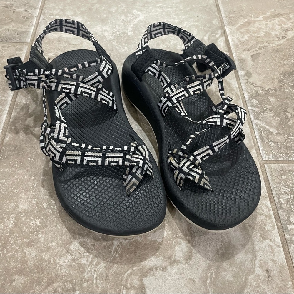 Chaco Z/CLOUD X2 Remix Prairie Black Comfort Sandal Women's size 9